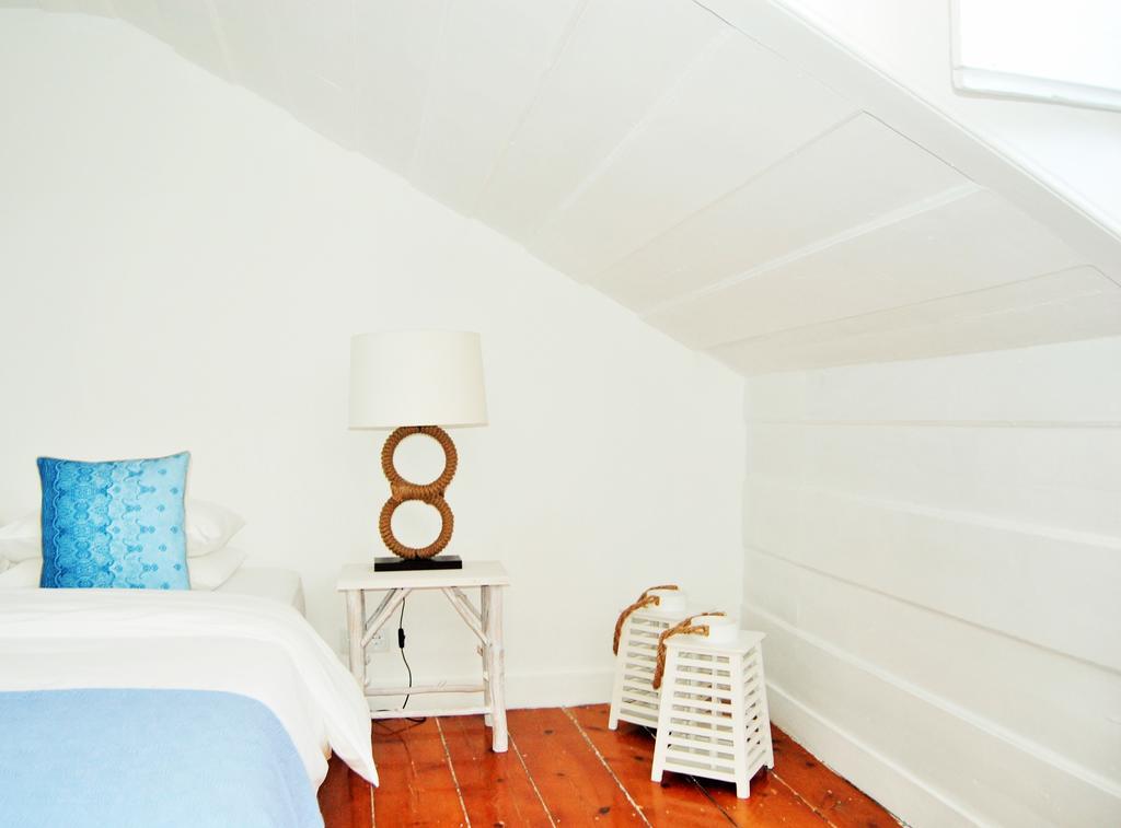 Feeling Chiado 15 Hotel Lisbon Room photo